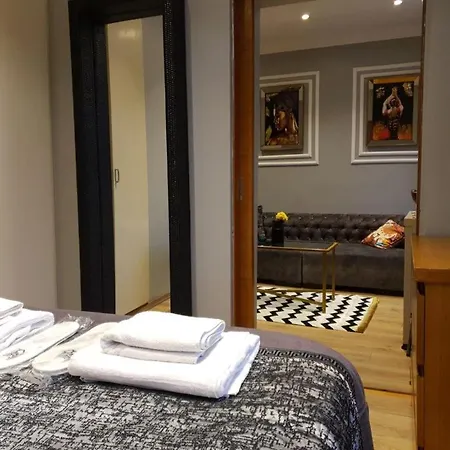 Esma Apartments *